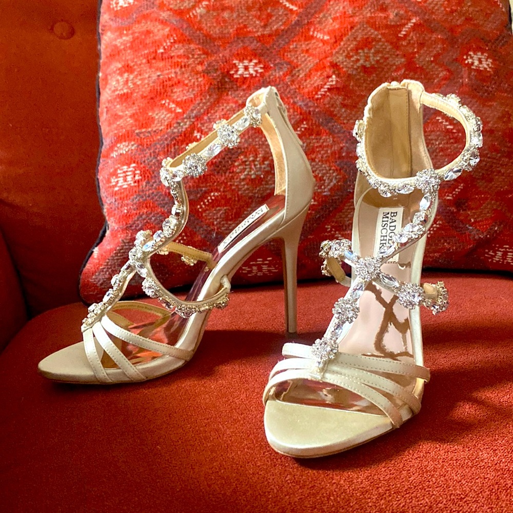 BADGLEY MISCHKA Thelma Embellished Heels